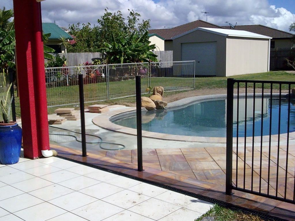 glass-pool-fencing-07