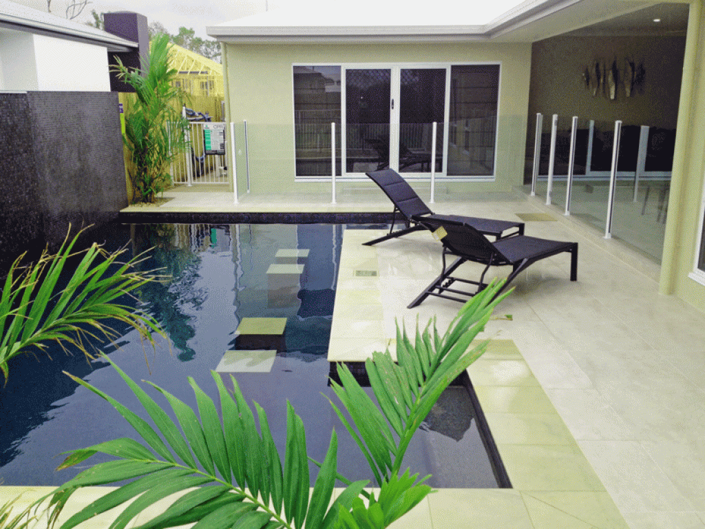 glass-pool-fencing-30a